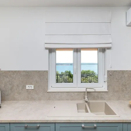 Grota By Interhome Vakantiehuis Maslenica